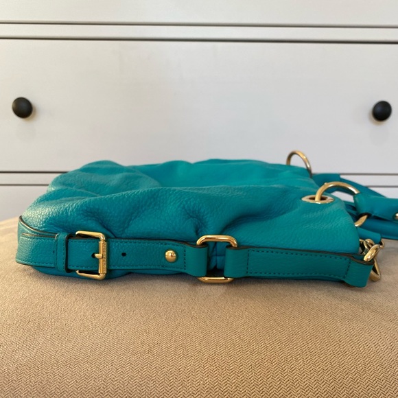 ♥️Preloved♥️ Vince Camuto Turquoise Cris-SA Group Satchel - Picture 9 of 16